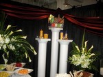 Product Display Stand with Display Tops